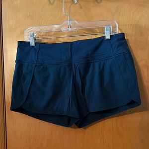 Lululemon Run Times Mid-Rise Short, 4” two way stretch, Size 8 NWOT